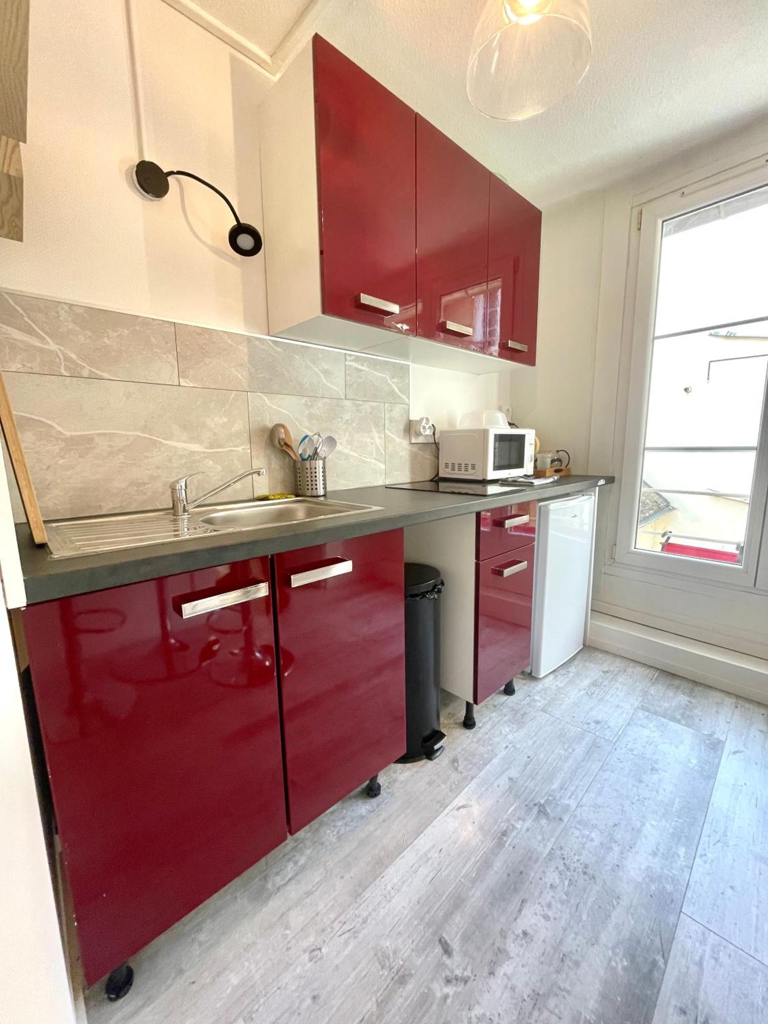 Le Victor Hugo Apartment Безансон Екстериор снимка